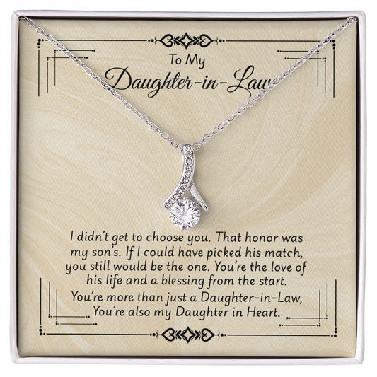 Silver ribbon-shaped pendant necklace "To My Daughter-in-Law" gift box with heartfelt message, perfect gift idea.